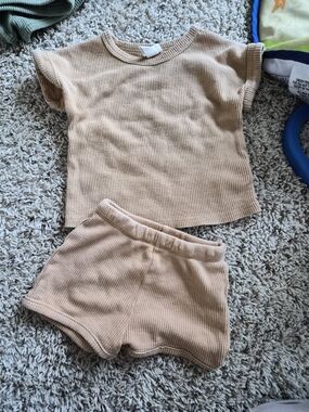 Cat & Jack Beige Waffle Knit Kids Matching Top & Shorts